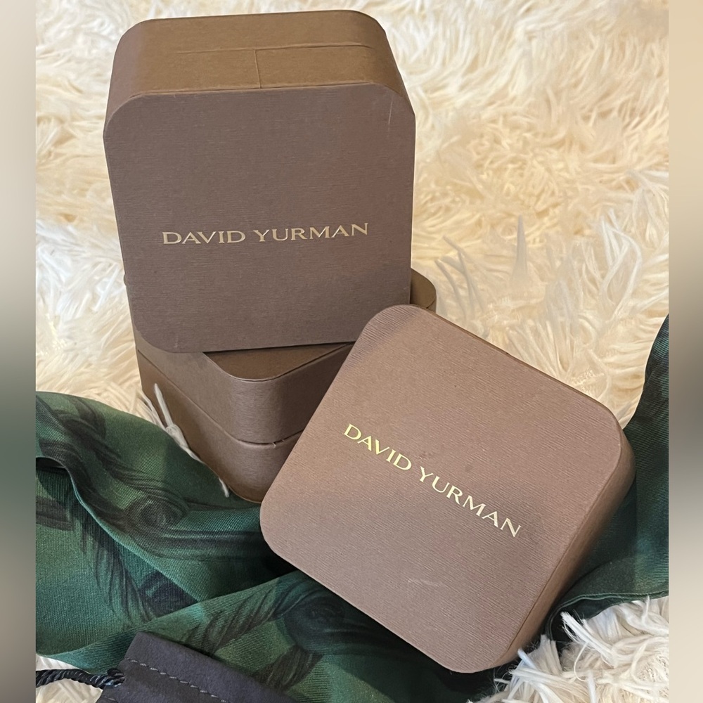 SOLD. David Yurman Medium Gift Boxes